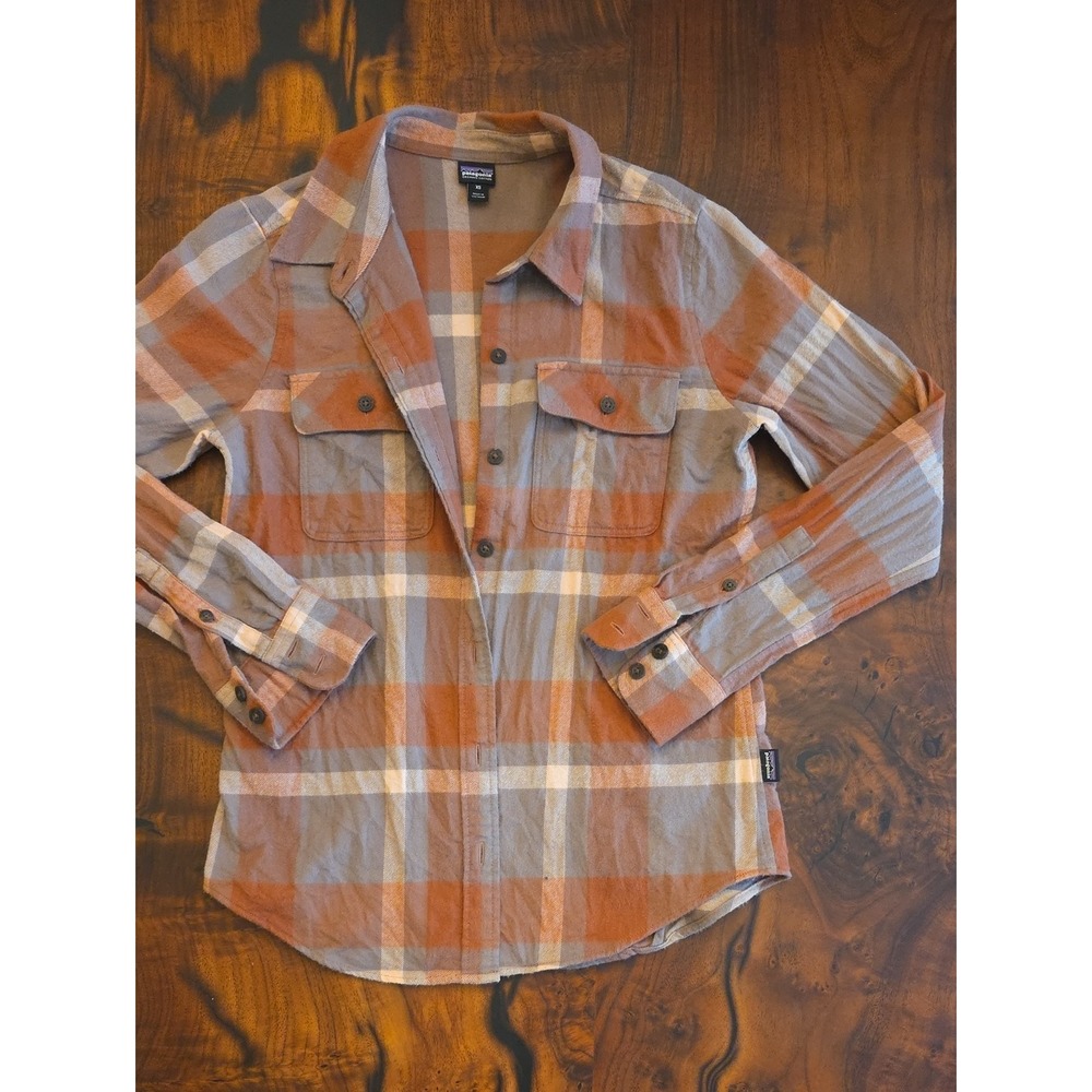 Patagonia Premium, Gorpcore, Flannel Skater Girl, Atheleisure Streetfashion